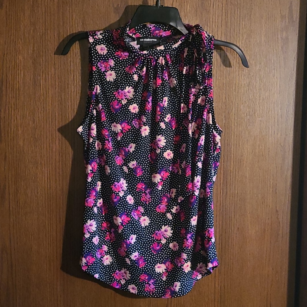 Tie neck tank top